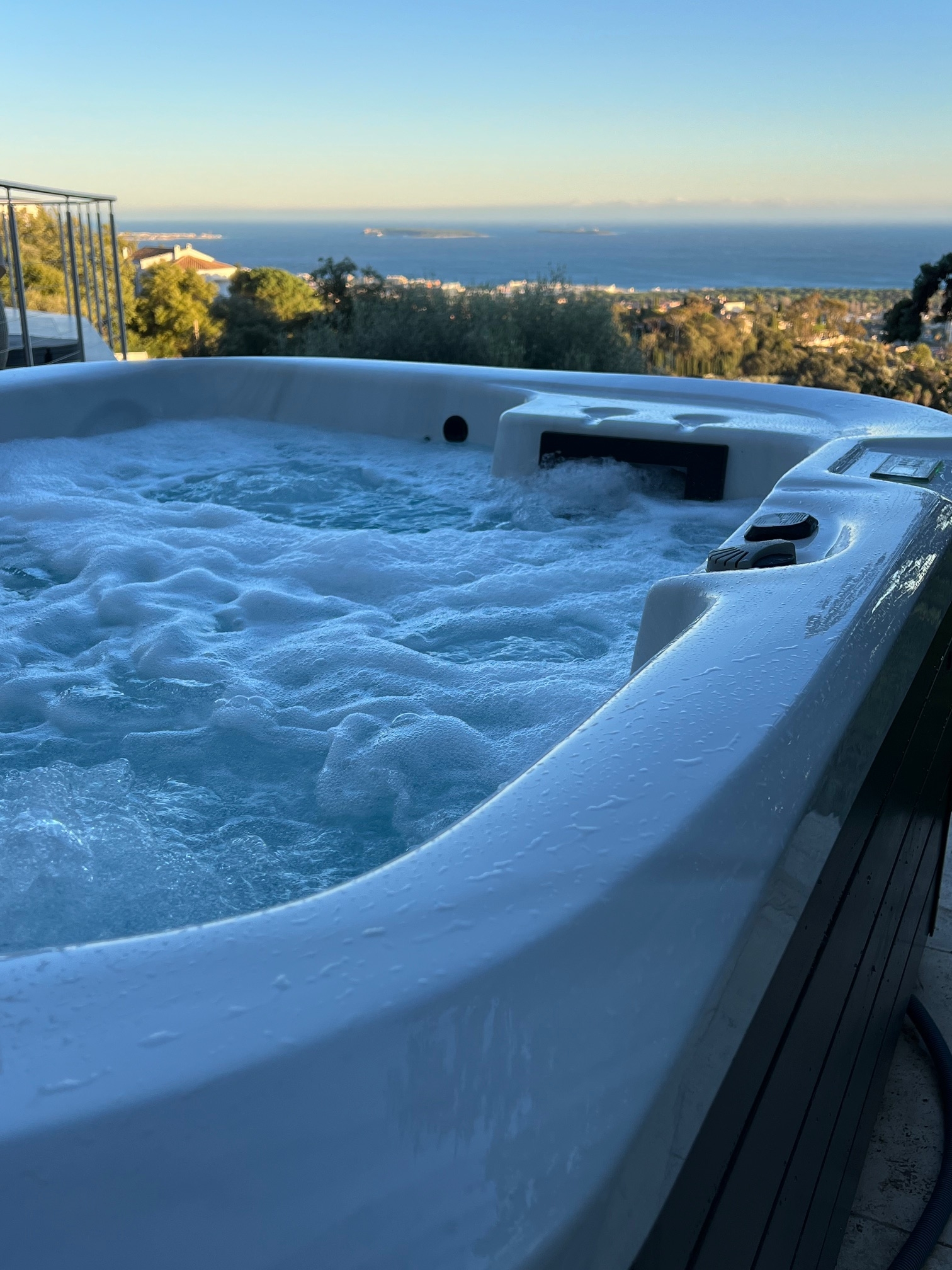 jacuzzi villa grenadine mandelieu